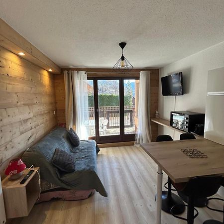 Chaleureux Appartement Moderne Briançon Esterno foto